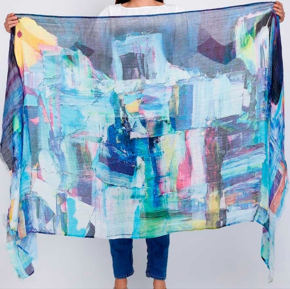 NWT Vismaya Rock City Scarf